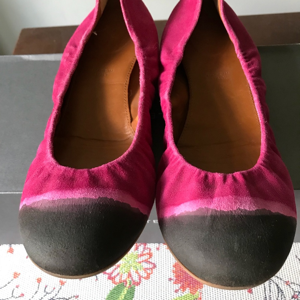 Tie-dye ballet flats